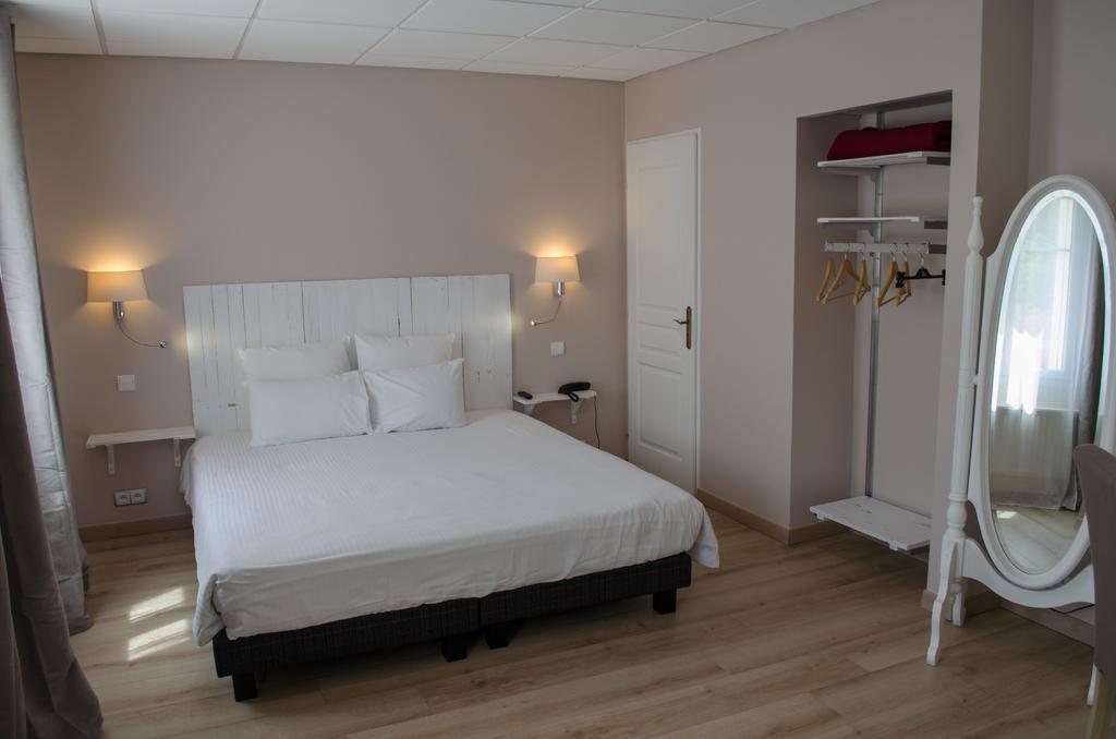 Hotel Lac Et Foret Saint-André-les-Alpes Dış mekan fotoğraf