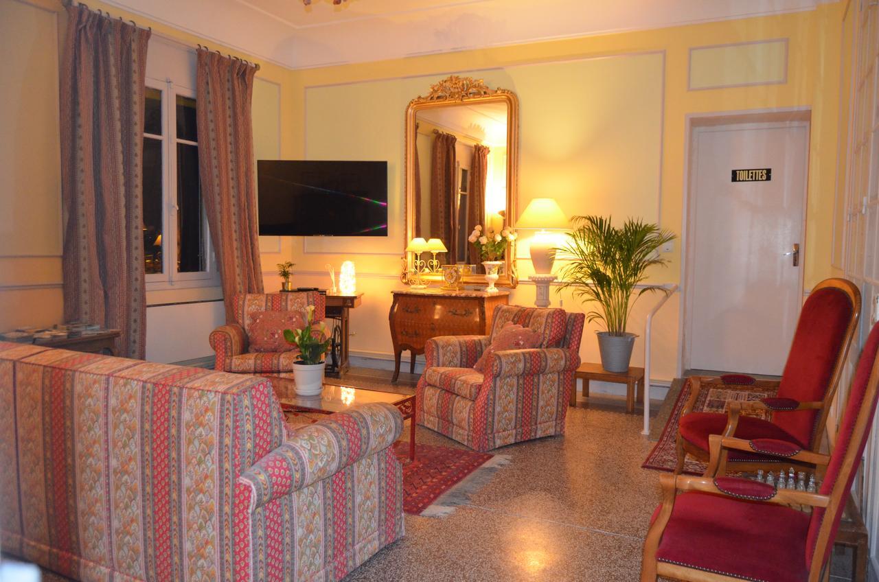 Hotel Lac Et Foret Saint-André-les-Alpes Dış mekan fotoğraf