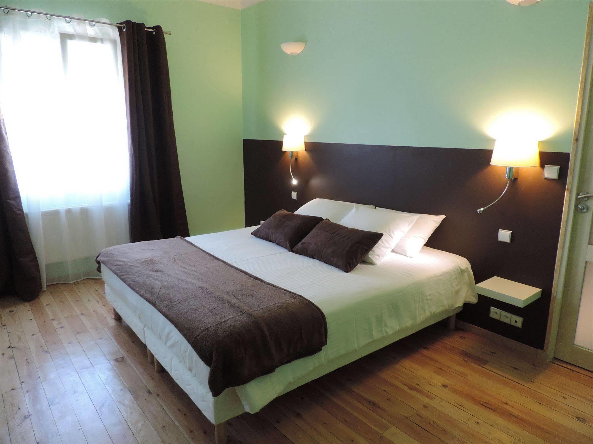 Hotel Lac Et Foret Saint-André-les-Alpes Dış mekan fotoğraf